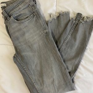 COPY - Gray distressed jeans. Skinny. Size 4. Zara